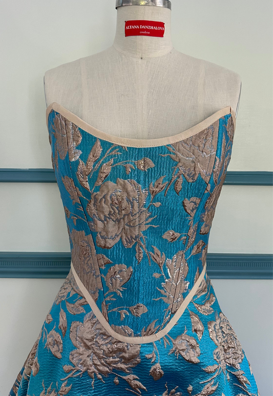 DONNA Corset in Royal French Brocade with Floral Pattern